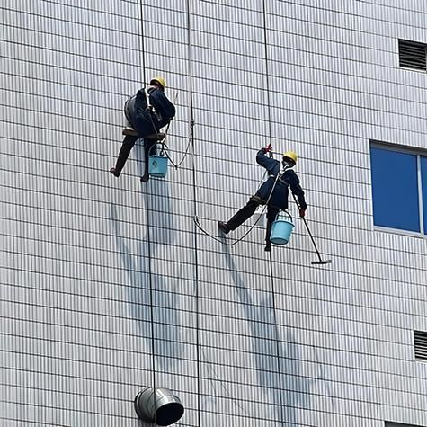 高层外墙清洗施工方案:安全是前提,洁净是标准
